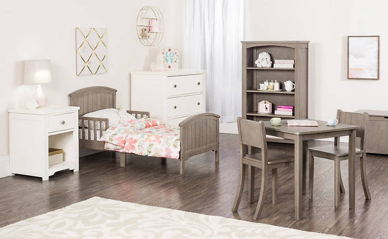 Ensemble table et chaises pour enfants Forever Eclectic Café, couleur Dusty Heather.