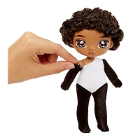 Na Na Na Fuzzy Surprise série 1 Peter Panda - Poupée-mannequin articulée de 7 po (18 cm)