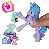 My Little Pony : Marquons les esprits, Izzy Moonbow L'heure du thé avec 20 accessoires et décor - Notre exclusivité