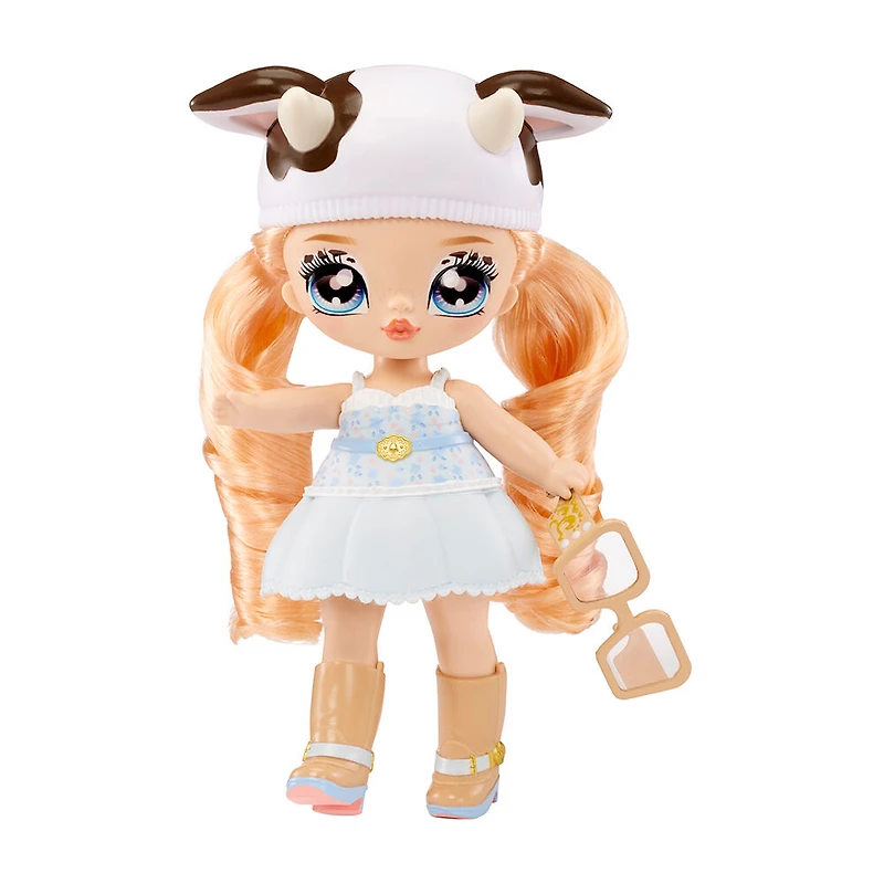 Na Na Na Fuzzy Surprise série 1 Cora Cowgirl - Poupée-mannequin articulée de 7 po (18 cm)