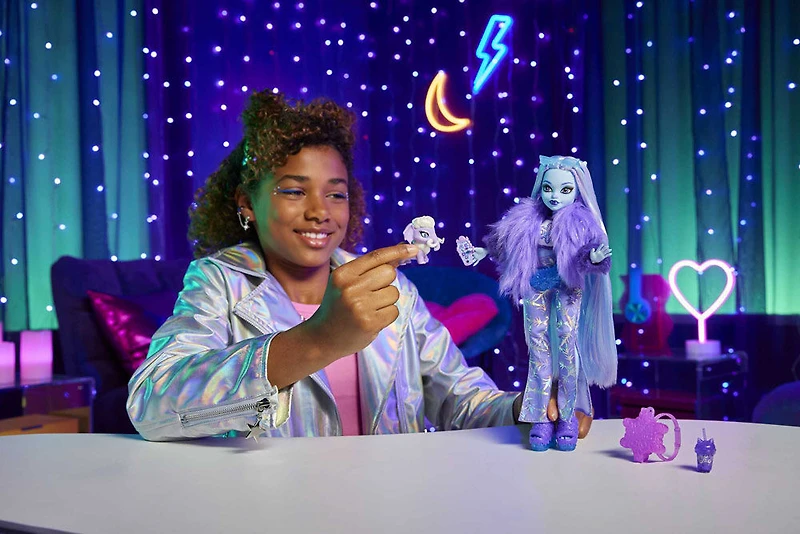 Monster High Doll, Abbey Bominable Yeti Fashion Doll with Accessories