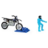 Supercross, Authentic Justin Cooper 1:24 Scale Die-Cast Motorcycle with Rider Figure