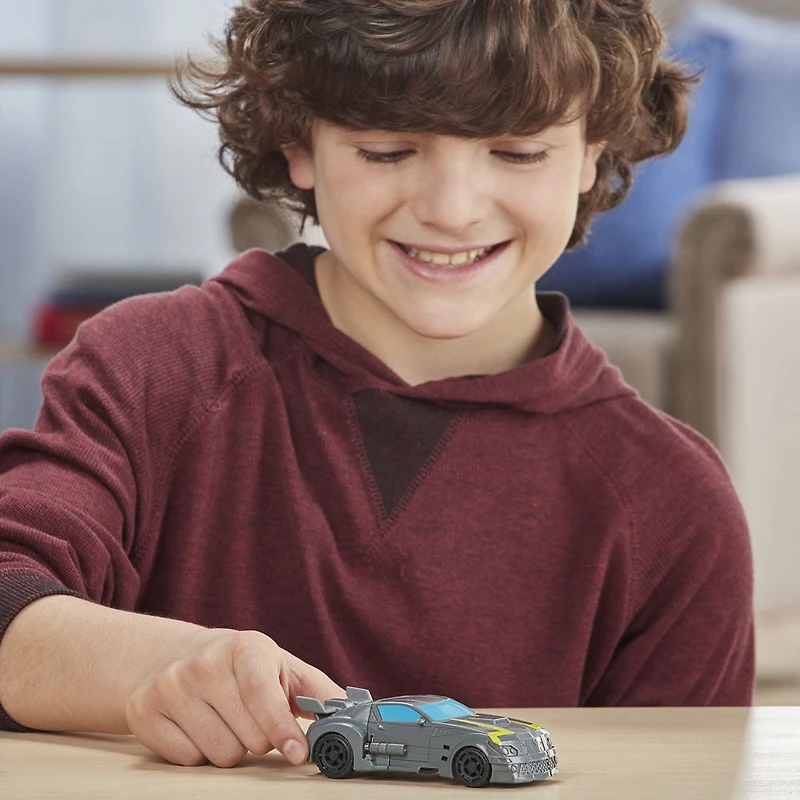 Transformers Bumblebee Cyberverse Adventures Action Attackers: 1-Step Stealth Force Bumblebee Figure