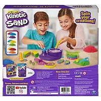 Kinetic Sand, Coffret Swirl N' Surprise avec 907 g de sable modelable rouge, bleu, vert et jaune et 4 outils