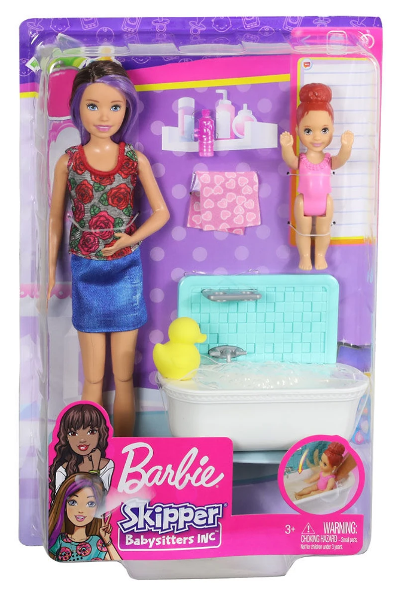 Coffret de jeu Barbie Skipper Babysitters Inc. avec baignoire, poupée Skipper Gardienne d'enfants et poupée de tout-petit avec bouton pour actionner les bras