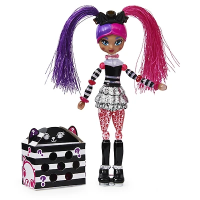 Twisty Girlz, Kitty Katt Transforming Doll to Collectible Bracelet with Mystery Twisty Petz