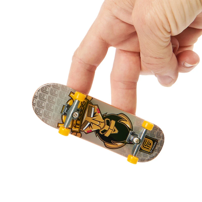 Tech Deck, Coffret de 4 fingerboards Ultra DLX, Skateboards Finesse, Mini skateboards personnalisables à collectionner