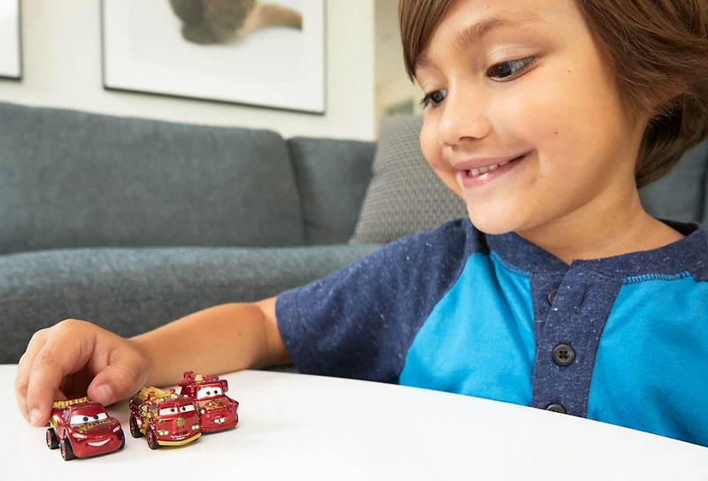 Disney Pixar - Les Bagnoles - Mini Vehicules - Coffret de 3 - Serie Rust-eze Wraps