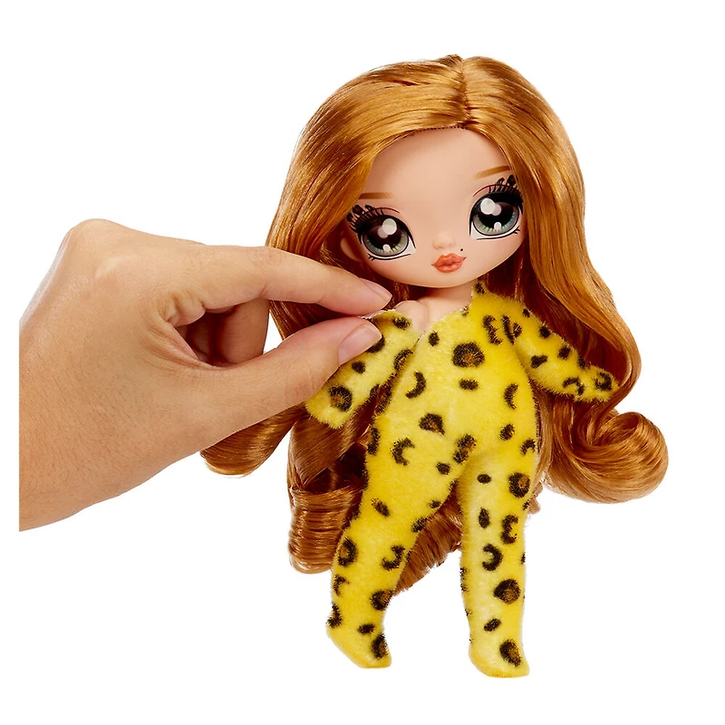 Na Na Na Fuzzy Surprise série 1 Jenny Jaguar - Poupée-mannequin articulée de 7 po (18 cm)
