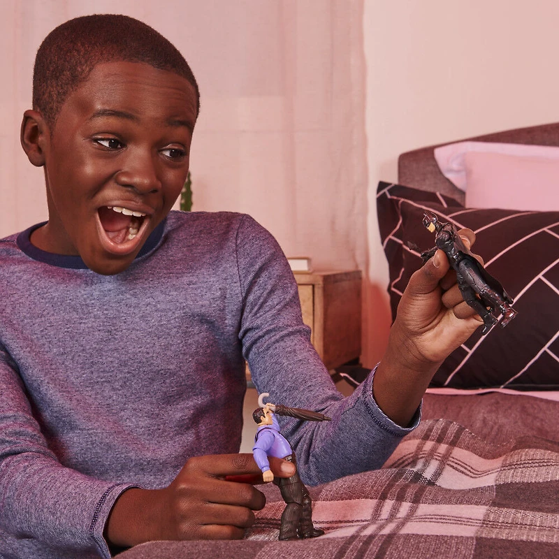 DC Comics, Figurine articulée The Penguin de 10 cm avec 3 accessoires et une carte mystère