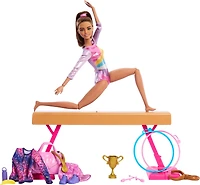 Barbie Coffret de jeu Gymnaste, poupée mode, brunette, 10accessoires