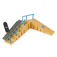 Tech Deck, Jump N' Grind X-Connect Park Creator, Coffret rampe à construire et à personnaliser avec fingerboard exclusif