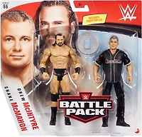 Coffret Combat WWE avec 2 figurines articulées de 15,2 cm (6 po) et tenues de ring