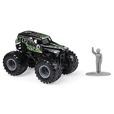 Monster Jam, Official Grave Digger Monster Truck, Die-Cast Vehicle, Over Cast Series, 1:64 Scale