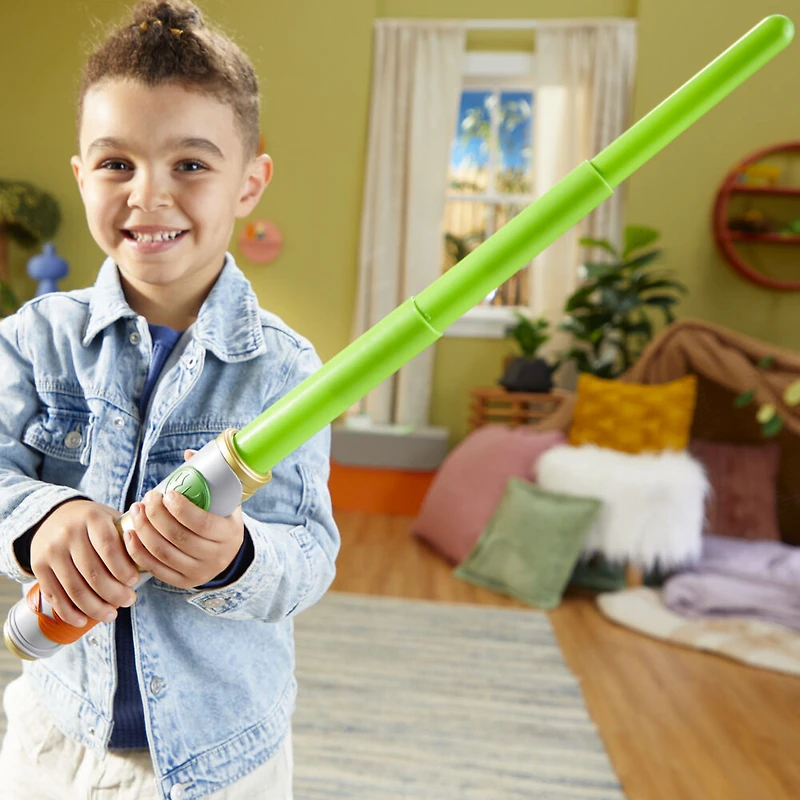 Star Wars Young Jedi Adventures, sabre laser à lame extensible verte de Kai Brightstar, jouets Star Warspour enfants d'âge préscolaire