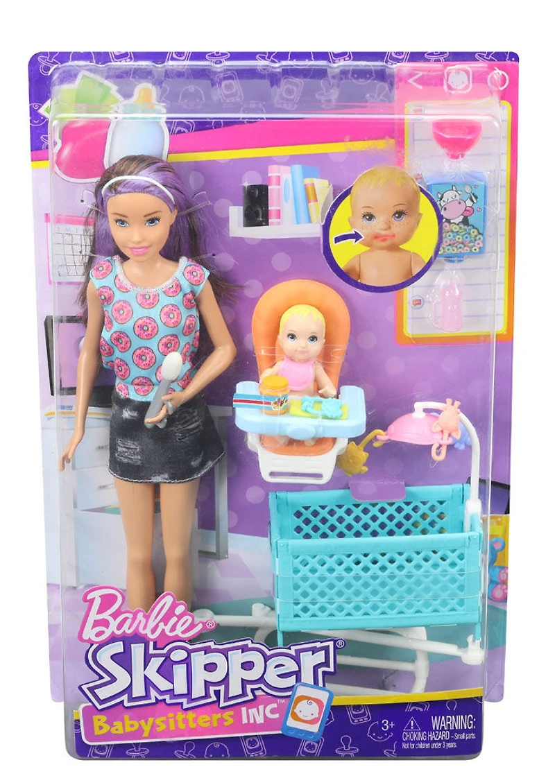 Coffret de jeu poupée Barbie ​Skipper avec chaise haute et bébé qui change de couleur