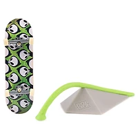 Tech Deck, Street Hits, Mini-planche à roulettes Blind Skateboards avec obstacle rail voûté