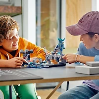 LEGO Minecraft La bataille de l'obscurité profonde 21246; Ensemble de jouet de construction (584 pièces)