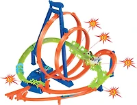 Hot Wheels Track Set with 5 Crash Zones, Motorized Booster and 1 Hot Wheels Car