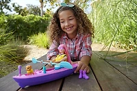 Barbie It Takes Two Daisy Camping Doll with Pet, Kayak and Accessories