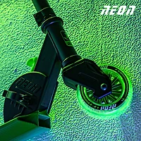 Yvolution Neon Vector 2-wheel scooter - Green