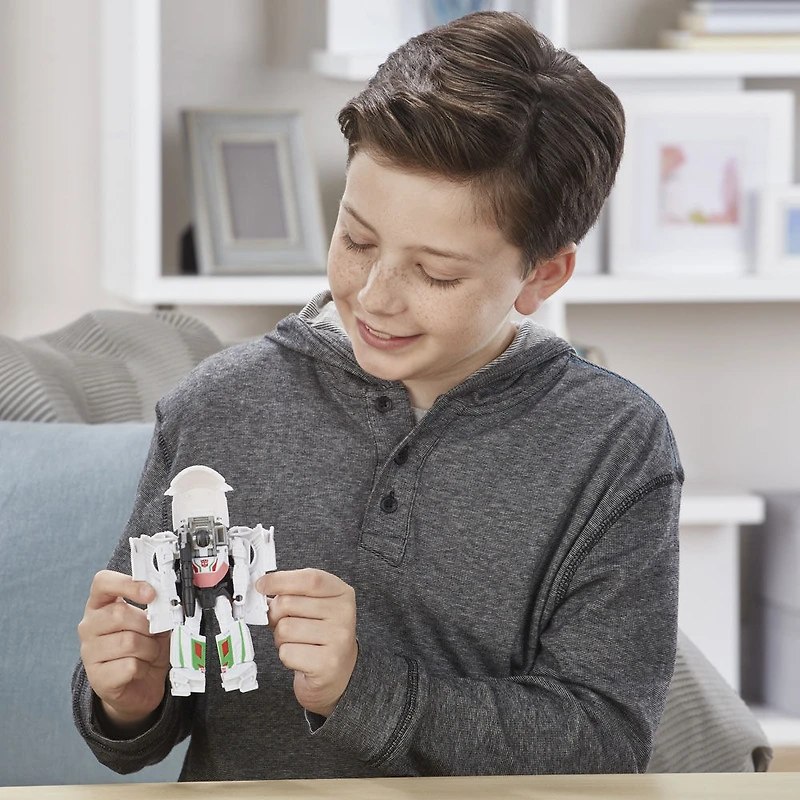 Transformers Toys Cyberverse Action Attackers Wheeljack Action Figure