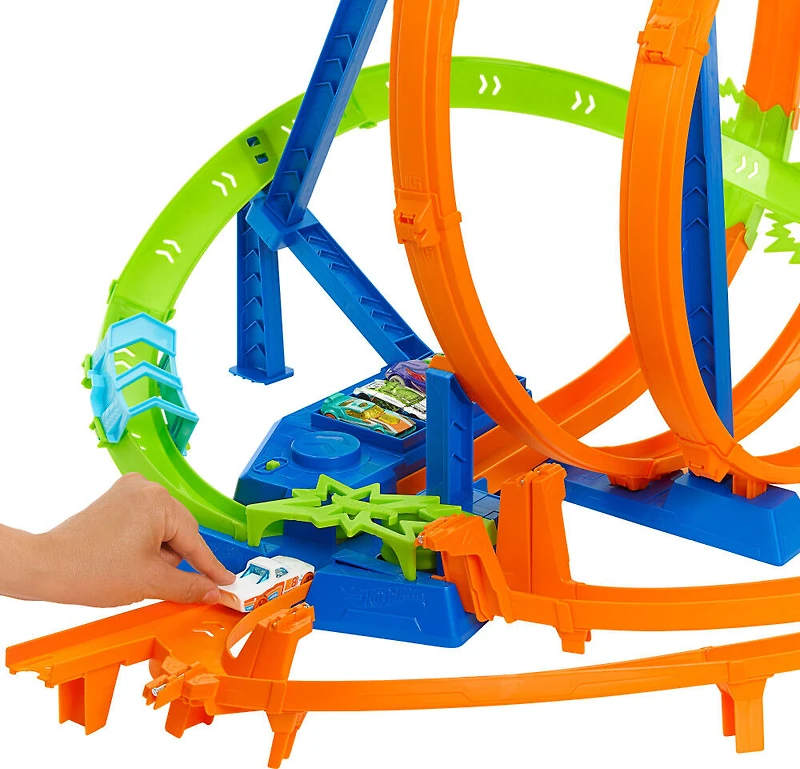 Hot Wheels Track Set with 5 Crash Zones, Motorized Booster and 1 Hot Wheels Car