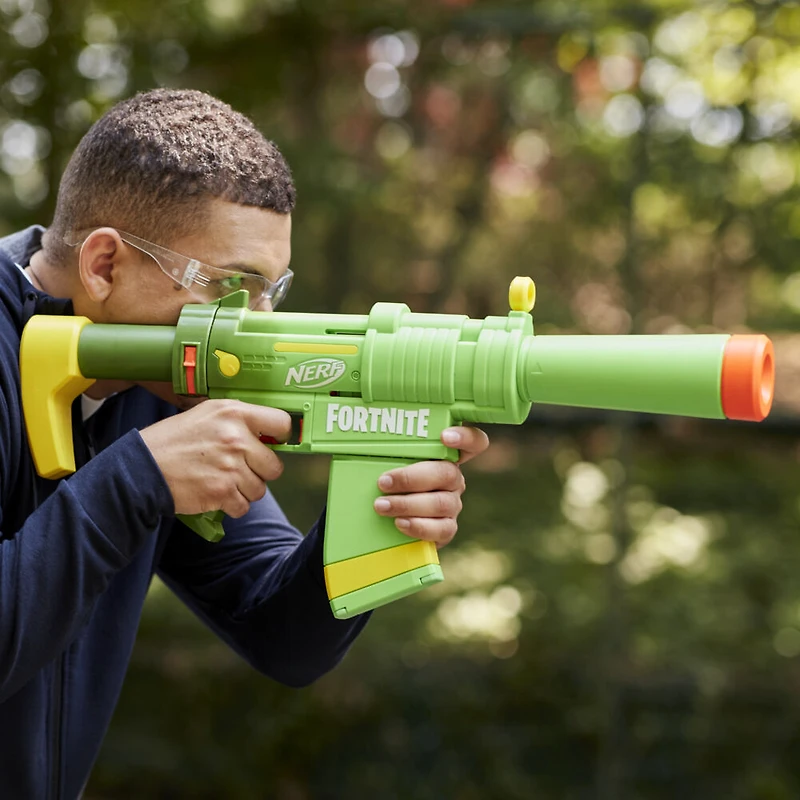 Nerf Fortnite, blaster SMG-Zesty, crosse et canon amovibles, chargeur 10 fléchettes amovible - Notre exclusivité