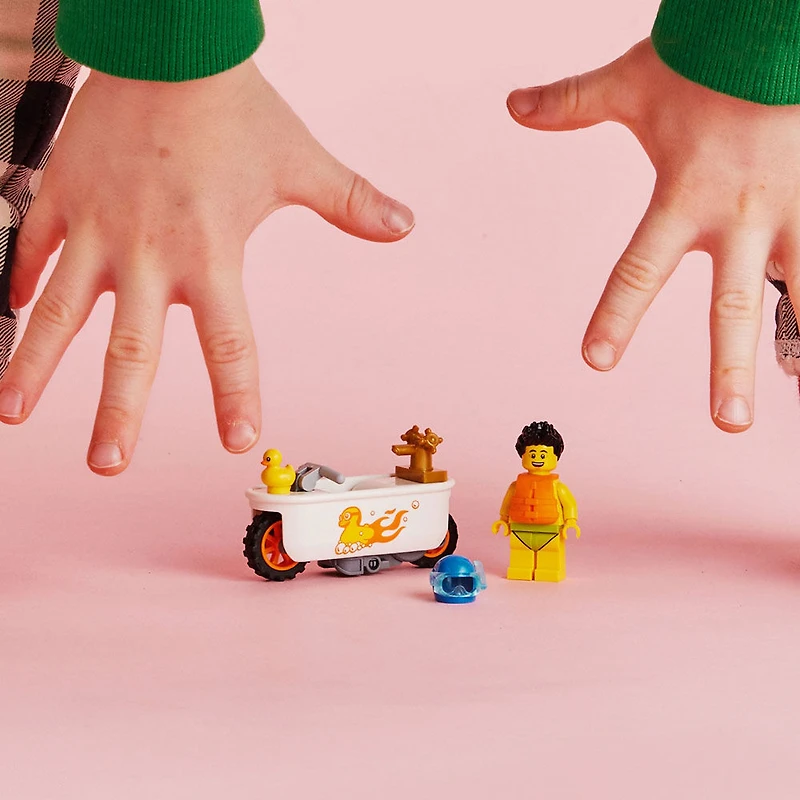 LEGO City Bathtub Stunt Bike 60333 Building Kit (14 Pieces)