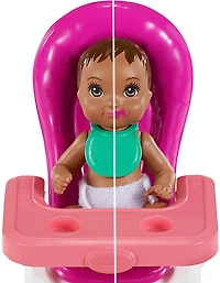 Poupées et coffret de jeu Skipper Babysitters Inc. Barbie avec poupée Skipper Gardienne d'enfants, poupée bébé à changement de couleur