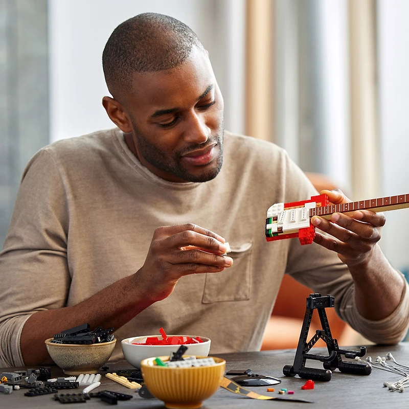 LEGO Ideas Fender Stratocaster 21329 Building Kit; Cool Gift Idea for Guitar Players and Music Lovers (1,079 Pieces)