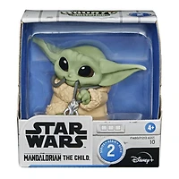 Star Wars The Child figurine de " bébé Yoda " avec collier mandalorien