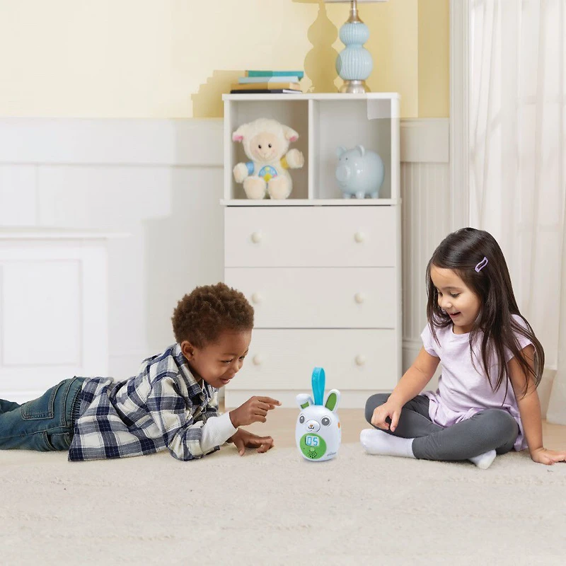 LeapFrog On the Go Story Pal Portable Storytelling Audio Player, 70+ Stories, Poems, Songs and Lullabies  - French Edition