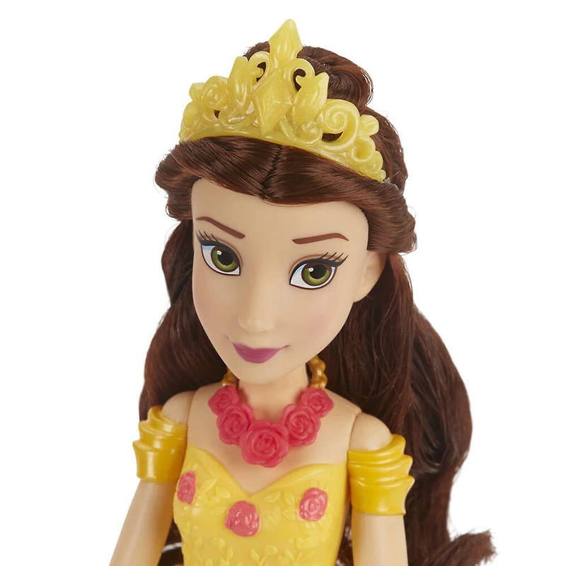 Disney Princess, Princesse et surprises, poupée mannequin Belle, 10 vêtements et accessoires