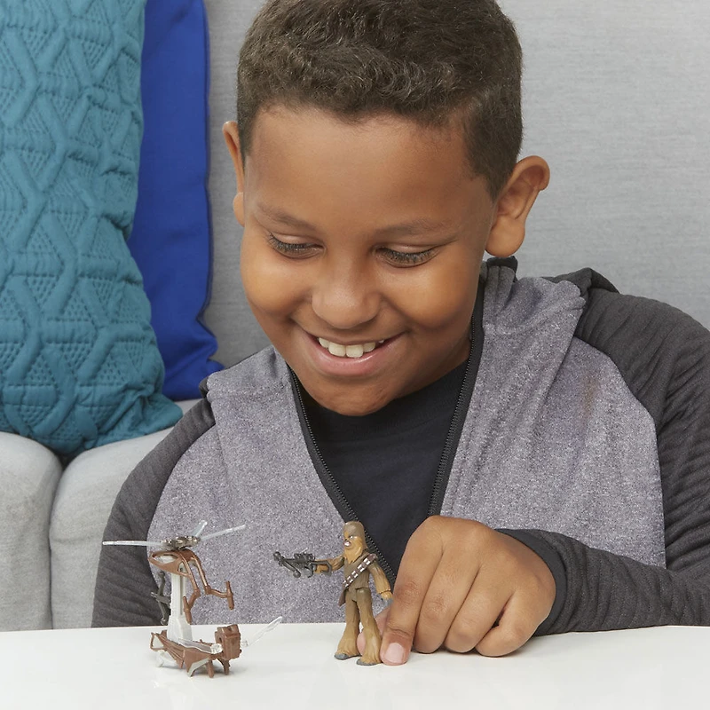 Star Wars Mission Fleet, Chewbacca Beachfront Barrage, classe équipement, figurine de 6 cm avec véhicule