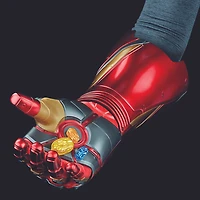 Marvel Legends Series, gant électronique articulé Iron Man Nano Gauntlet, lumières