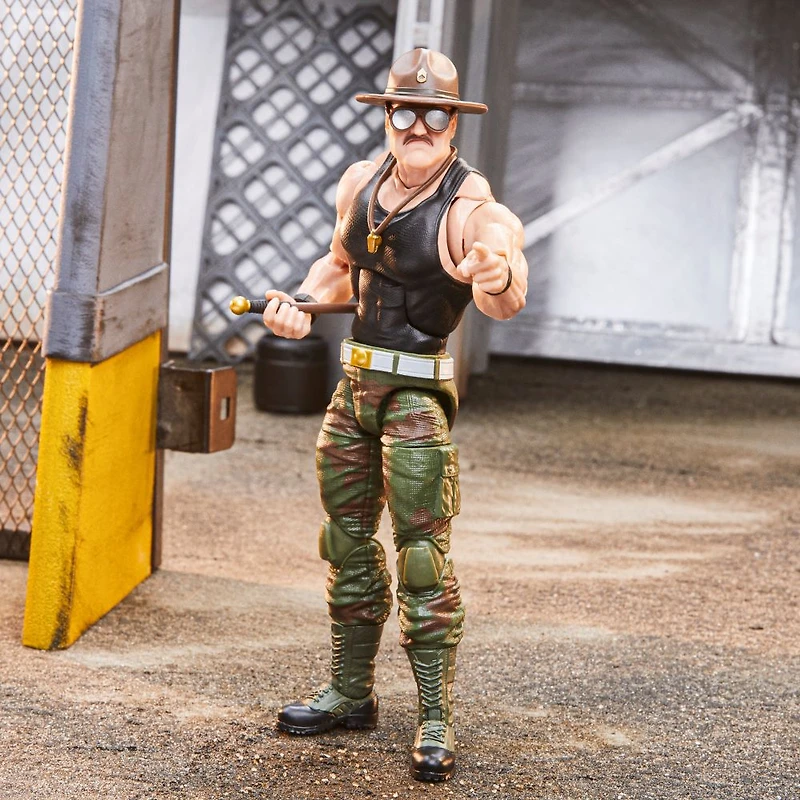 G.I. Joe Classified Series figurine Sgt Slaughter 53 de collection avec de nombreux accessoires et emballage spécial