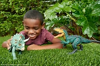 Jurassic World Méga Action Néovénator, espèce de grande taille