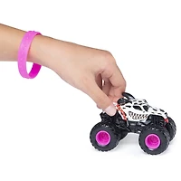 Monster Jam, Monster truck Monster Mutt Dalmatian, véhicule en métal moulé, série Danger Divas
