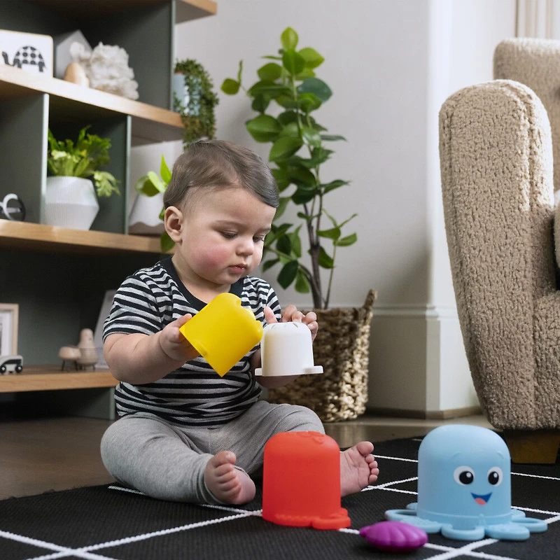 Baby Einstein - Cubes sensoriels à empiler Ocean Explorers Opus's Stack et Stream