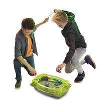 Beyblade Burst QuadDrive Set de combat Collision Nebula, avec arène Beystadium, 2 toupies de compétition et 2 lanceurs - Notre exclusivité