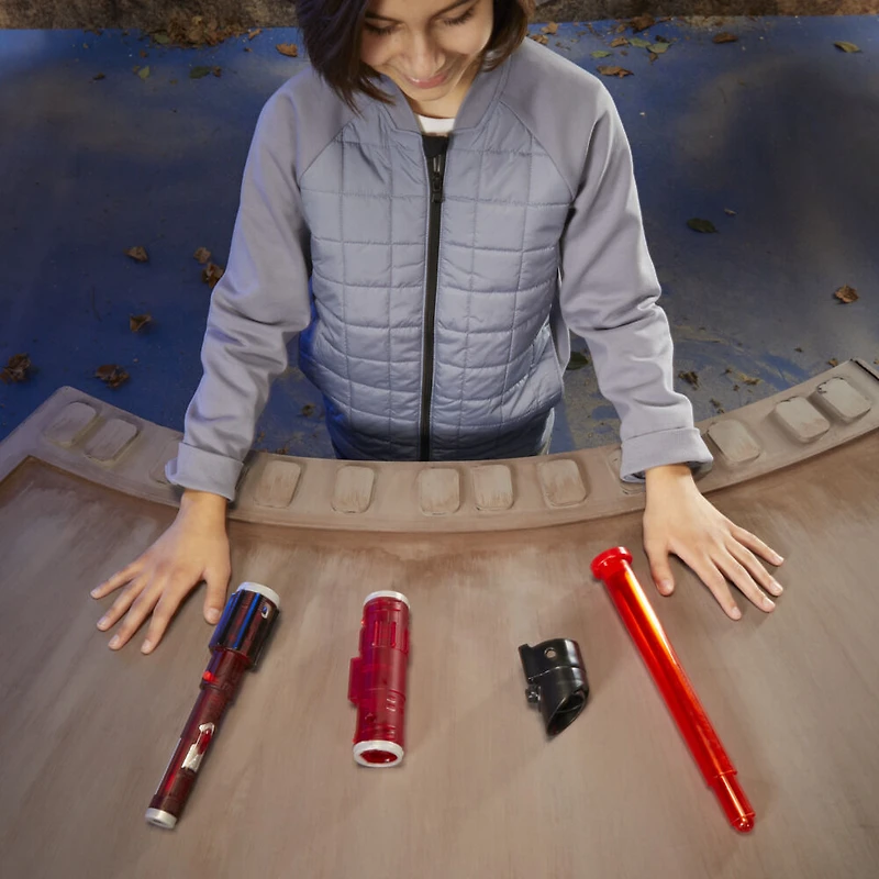 Star Wars Lightsaber Forge Kyber Core Darth Vader, sabre laser électronique rouge personnalisable