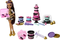 Monster High Scary Sweet Birthday Cake Kit with Clawdeen Wolf Doll and 20+ Decorating Accessories