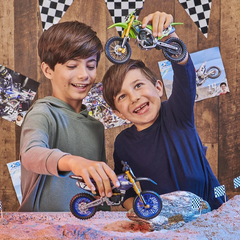 Supercross, Authentic Aaron Plessinger 1:10 Scale Collector Die-Cast Motorcycle Replica with Display Stand