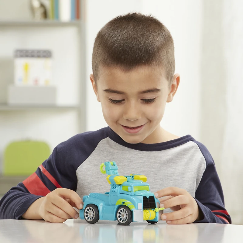 Playskool Heroes Transformers Rescue Bots Academy Hoist Converting Toy Robot