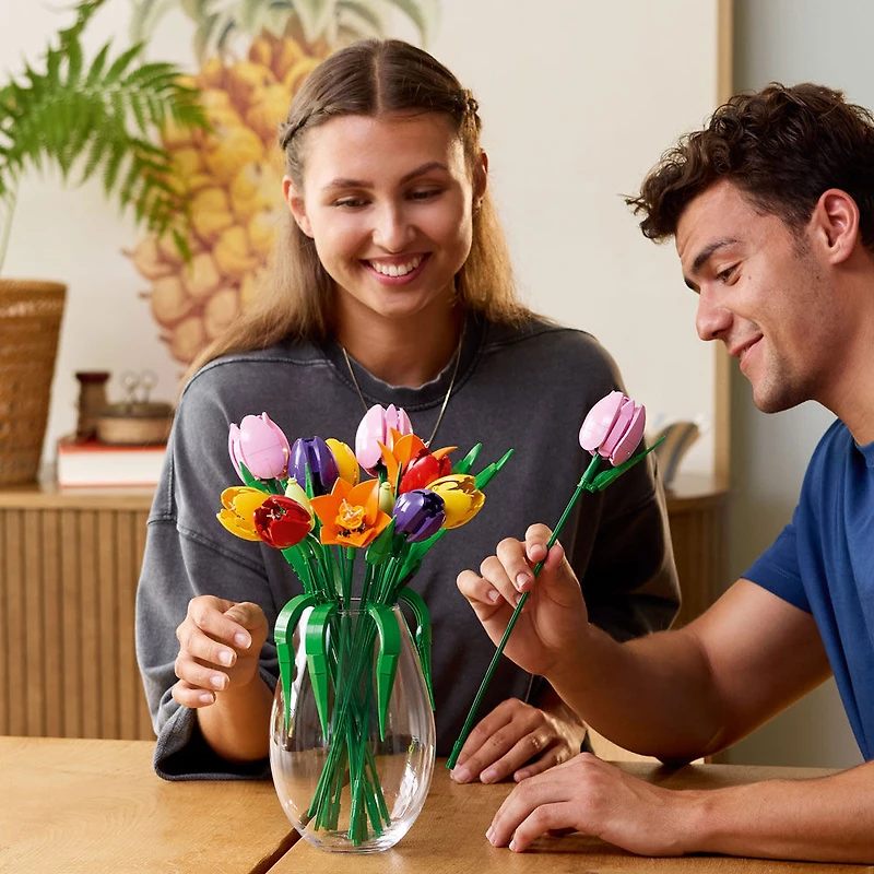 LEGO Botanicals Le Bouquet de Tulipes, Ensemble de Construction de Décor Floral pour Adultes 11501