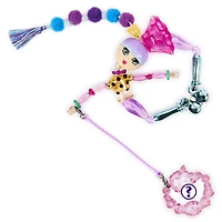 Twisty Girlz, Poupée à transformer en bracelet à collectionner Lil Gemz avec Twisty Petz mystère