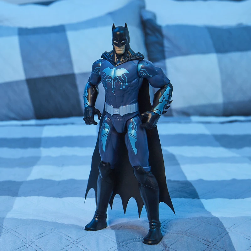 Batman, Figurine articulée Bat-Tech Batman de 30,5 cm (costume noir/bleu
