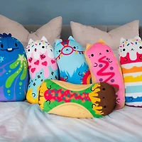 Cats vs Pickles! Huggers - Eclair - R Exclusive