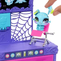Monster High Frankie Stein Make-A-Monster Pet Doll Playset, 30+ Accessories for Countless Pet Combos